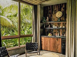 BE Destination Tulum