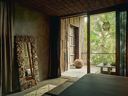 BE Destination Tulum