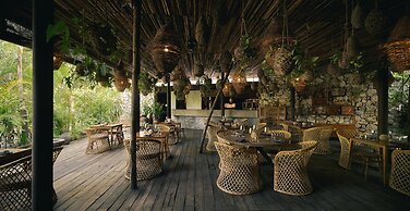 BE Destination Tulum