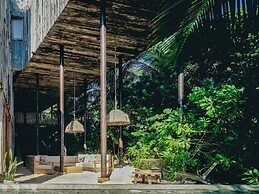 BE Destination Tulum
