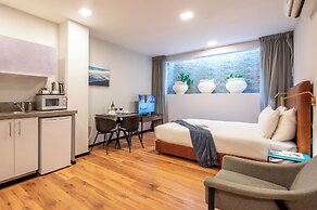 Sea Land Suites - by Echo Hotels