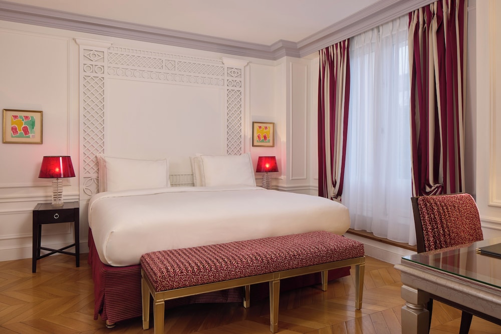 Majestic Hotel - SPA Champs Elysées