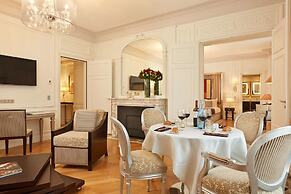 Majestic Hotel - SPA Champs Elysées