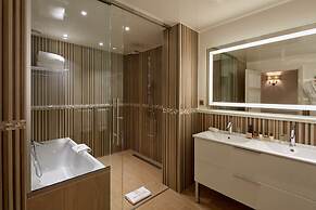 Majestic Hotel - SPA Champs Elysées
