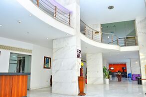 Aracan Pyramids Hotel