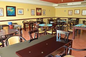 Aracan Pyramids Hotel