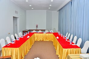 Aracan Pyramids Hotel