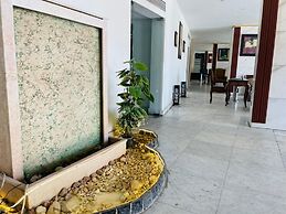 Aracan Pyramids Hotel