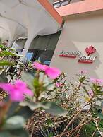 Aracan Pyramids Hotel