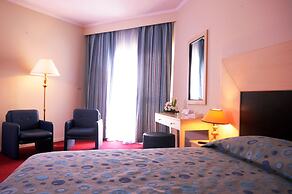 Aracan Pyramids Hotel
