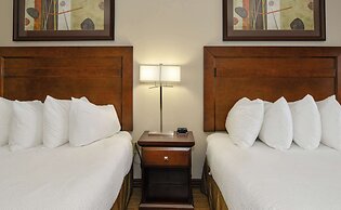 Coast Weyburn Hotel
