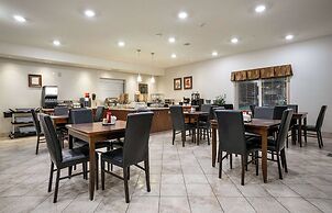 Coast Weyburn Hotel
