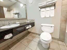 Coast Weyburn Hotel