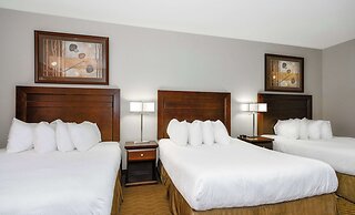 Coast Weyburn Hotel