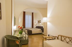 Piazza Paradiso Accomodation