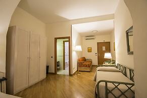 Piazza Paradiso Accomodation