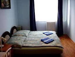 Apartment 4 You