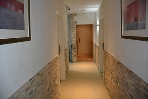 Alpina Hotel