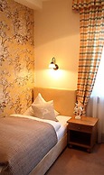 Alpina Hotel