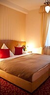 Alpina Hotel