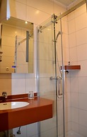 Alpina Hotel