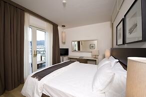MarinaPlace Resort & Spa