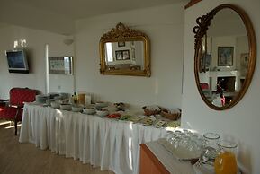 Antique Theatre Hotel