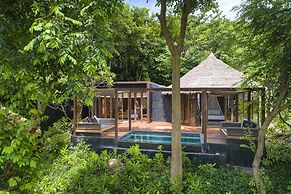 Haadtien Beach Resort