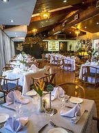 Heritage Park Hotel
