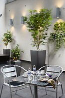 Opera Garden Hotel & Apartments