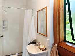 Shining Star Beachfront Accommodation