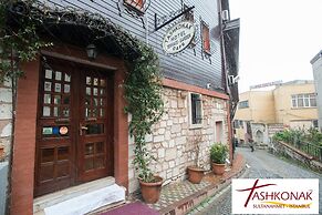 Tashkonak Studio Suites