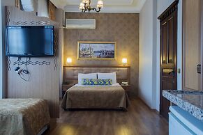 Tashkonak Studio Suites