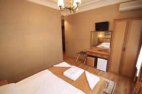 Tashkonak Studio Suites