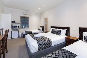 Amaroo Motel