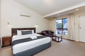 Amaroo Motel