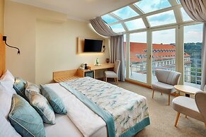 Hotel Clement