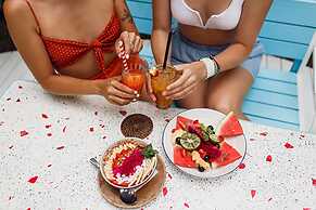 Hotel Caribe by Double Hospitality