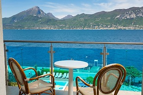 Hotel Caribe by Double Hospitality