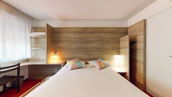 Ever Route 64 Brit Hotel Tarbes Ibos