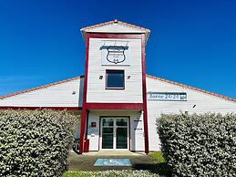 Ever Route 64 Brit Hotel Tarbes Ibos