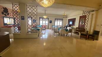 New Park Hotel