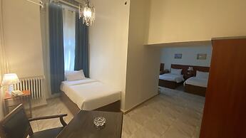 New Park Hotel