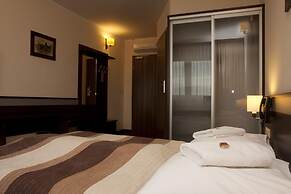 Amber Hotel