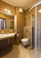 Amber Hotel