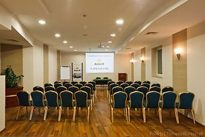 Amber Hotel