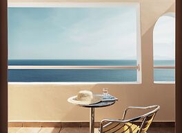 Canvas by Mitsis Family Village