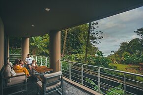 Los Altos Resort
