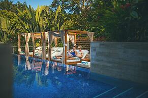 Los Altos Resort