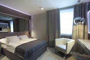 Hotel Ilonn